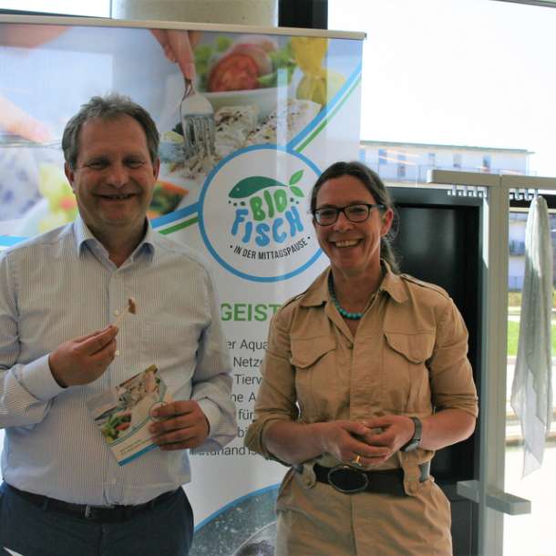Nicole Knapstein auf dem Naturland Aktionstag Bio-Fisch in der Mittagspause in Hamburg 2019