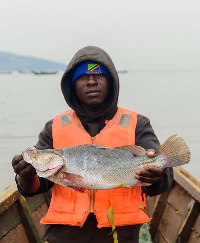 Die Fischerei nach Naturland Richtlinien verhilft den Fischern am Victoriasee zu mehr Lebensqualität.